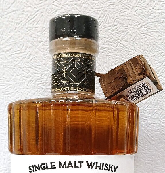 WHISKY 